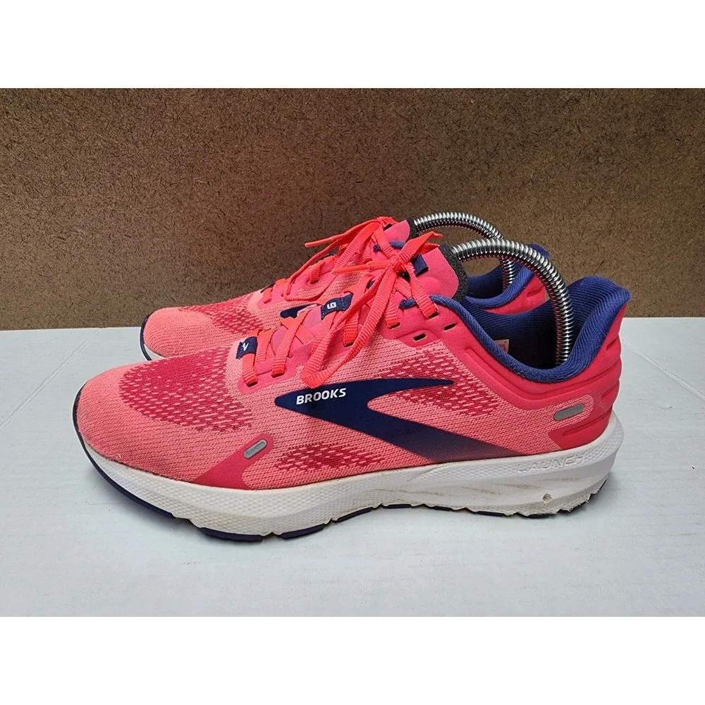Brooks Launch 9.5 Womens Size 8.5 B Pink White Athletic Running Shoes Sneakers